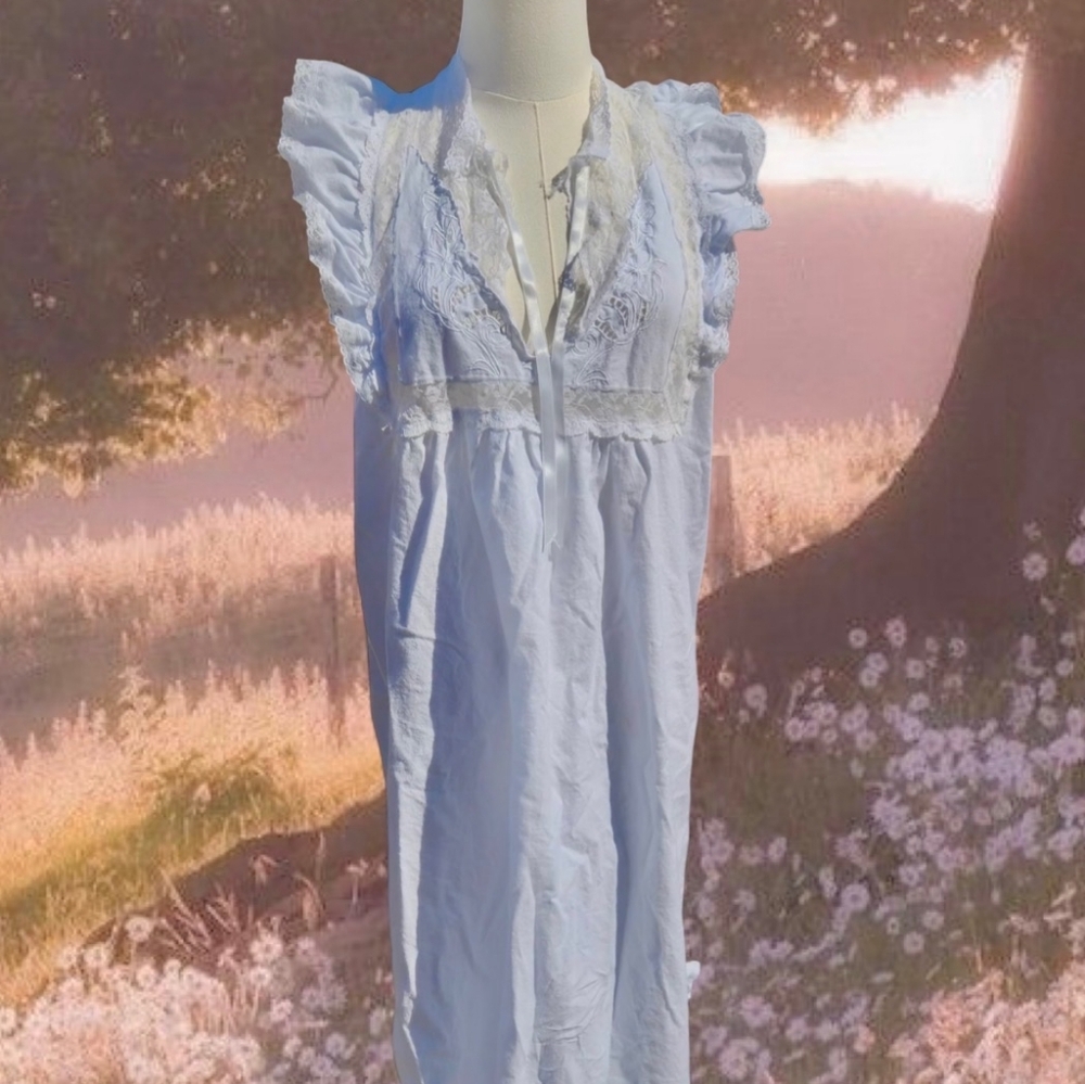 Vintage Elise Stevens Elegant Lace Nightgown